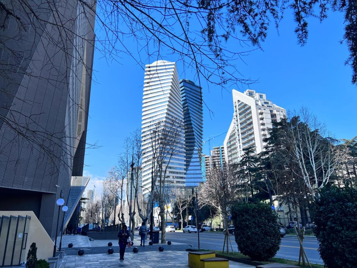 Apartment In Axis Towers, Tbilisi Business Center Exteriör bild